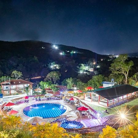 Hotel Verde Menta ซานกิล ภายนอก รูปภาพ